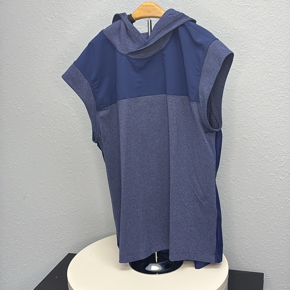Lululemon Men’s Lg Stealth Hooded Sleeveless in
Heathered Hero Blue. Exclt Cdtn - Picture 11 of 15